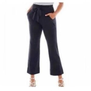 Cabi Easy Crop High Rise Wide Leg Knit Pants in Navy - Size 8